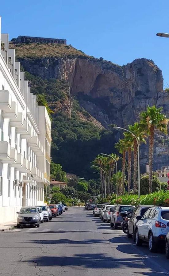 Casa Domitilla Vista Mare - Spiagge, Storia & Relax Wifi - Netflix Terracina Exterior foto